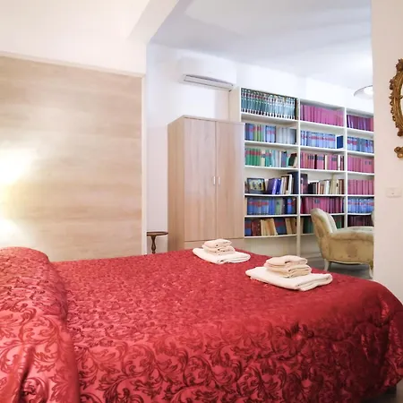 Апартаменты Casa Alessandro Casa Maria Francesca Неаполь
